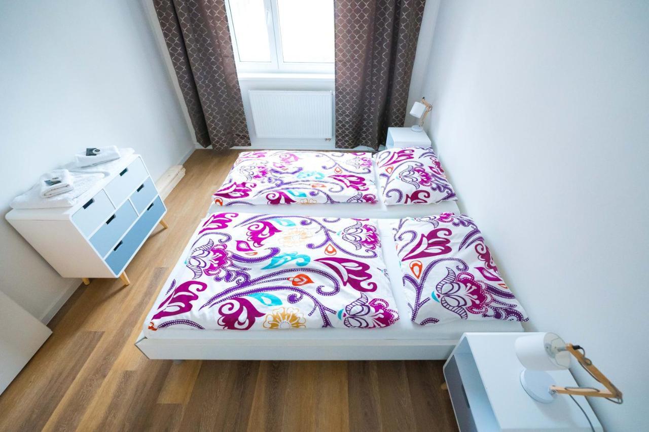 Bein Apartment With Parking Brno Exterior photo
